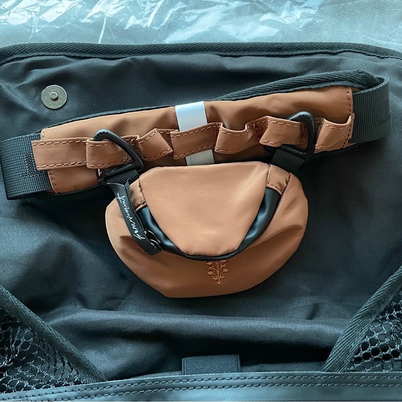 NEW Free People Move With It Messenger Bag - Picture 15 of 16